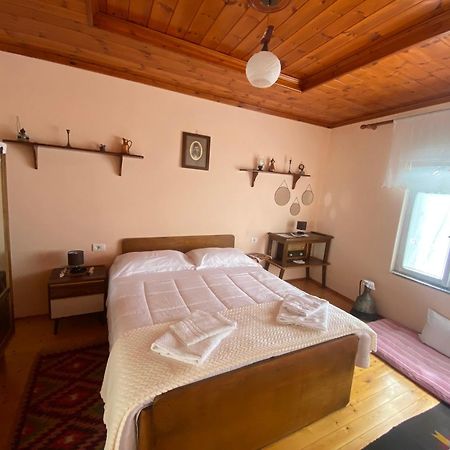Vila Llulla Kruje Ngoại thất bức ảnh