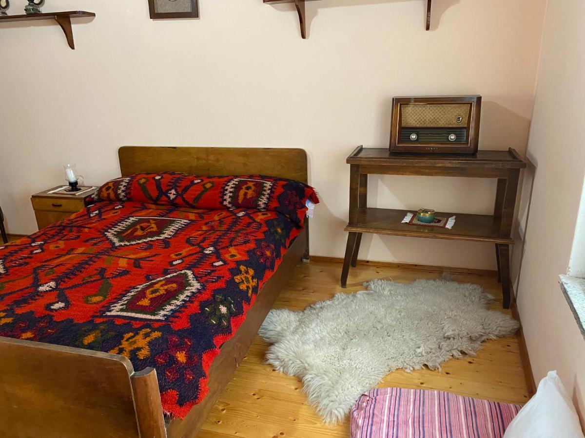 Vila Llulla Kruje Ngoại thất bức ảnh