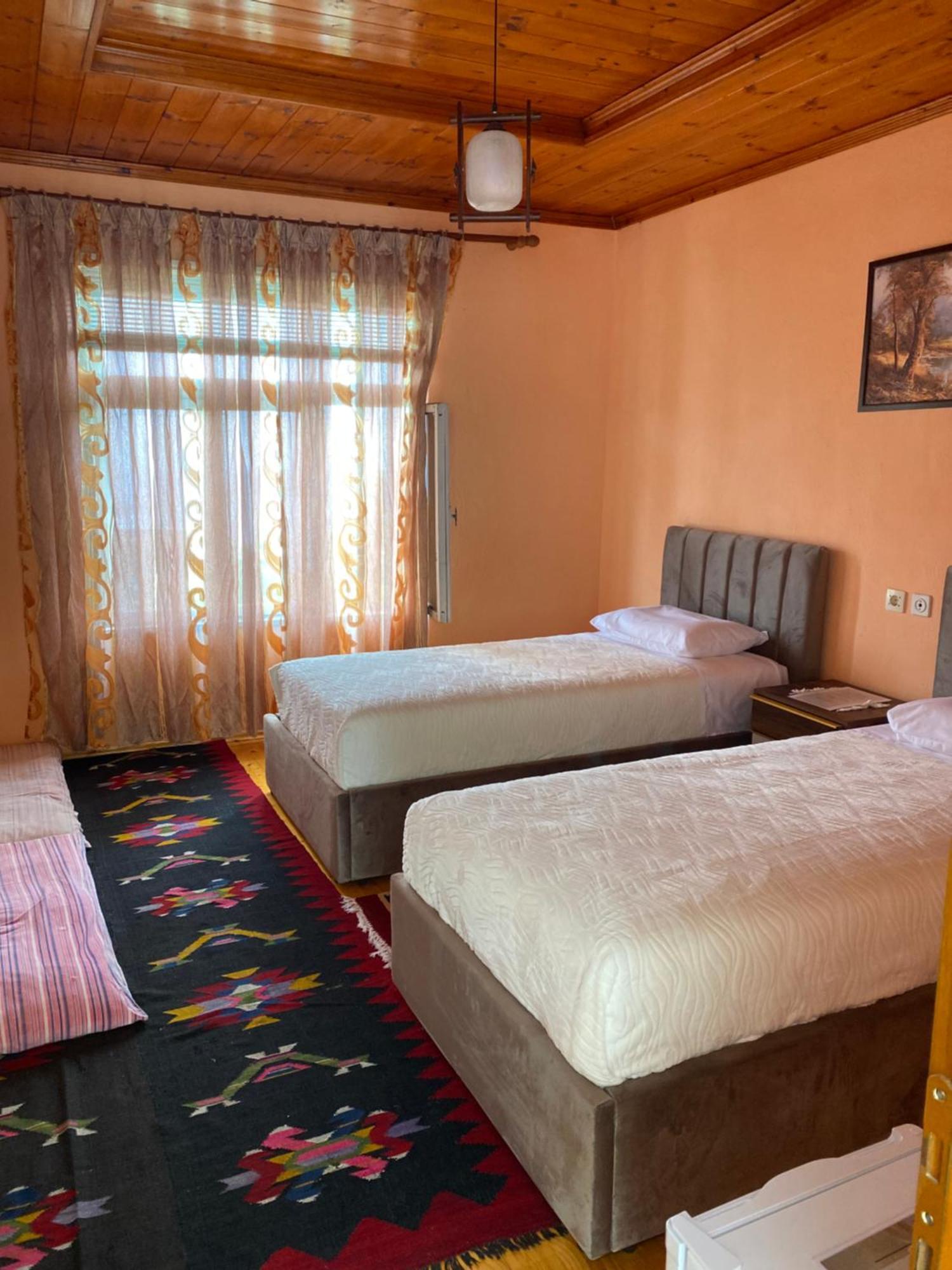 Vila Llulla Kruje Ngoại thất bức ảnh